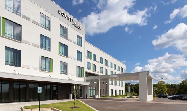 Courtyard Memphis East/Galleria Exterior