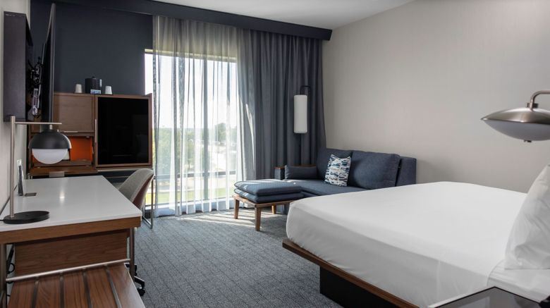 <b>Courtyard Memphis East/Galleria Room</b>. Images powered by <a href="https://www.leonardoworldwide.com/" title="Leonardo Worldwide" target="_blank">Leonardo</a>.