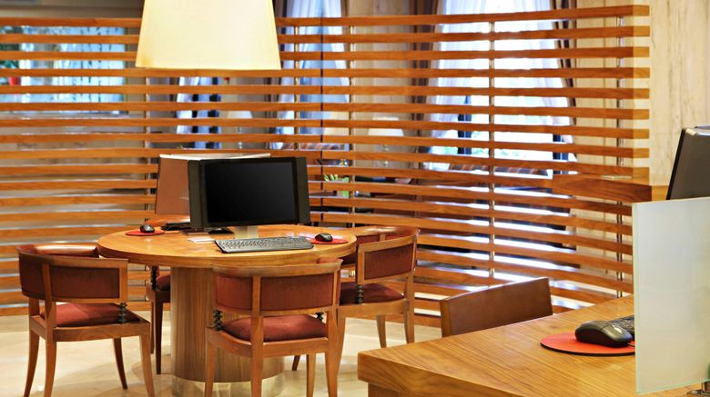 <b>Sheraton Riyadh Hotel & Towers Lobby</b>. Images powered by <a href="https://www.leonardoworldwide.com/" title="Leonardo Worldwide" target="_blank">Leonardo</a>.