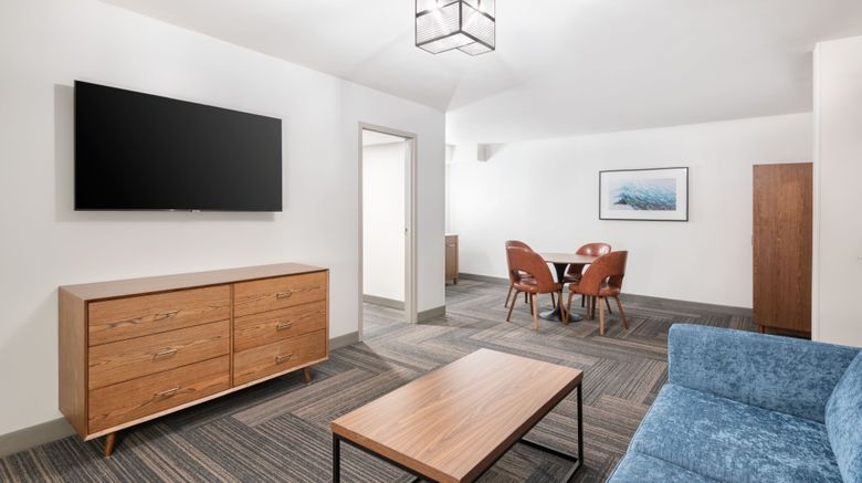 <b>Four Points by Sheraton Spartanburg Suite</b>. Images powered by <a href="https://www.leonardoworldwide.com/" title="Leonardo Worldwide" target="_blank">Leonardo</a>.