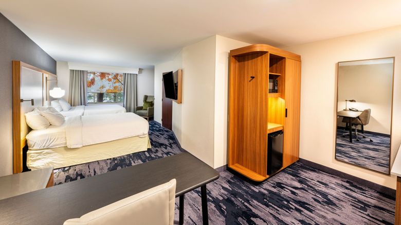 <b>Fairfield Inn & Suites St Louis Chesterfield Room</b>. Images powered by <a href="https://www.leonardoworldwide.com/" title="Leonardo Worldwide" target="_blank">Leonardo</a>.
