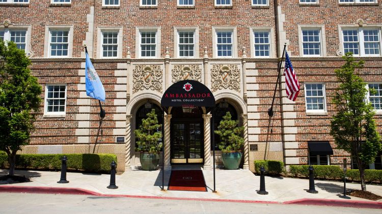 Ambassador Hotel Tulsa, Autograph Coll Exterior