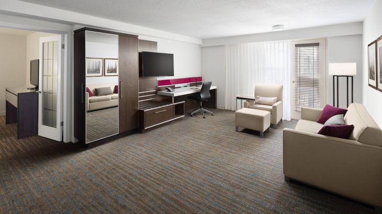 <b>Delta Hotels By Marriott Calgary South Room</b>. Images powered by <a href="https://www.leonardoworldwide.com/" title="Leonardo Worldwide" target="_blank">Leonardo</a>.