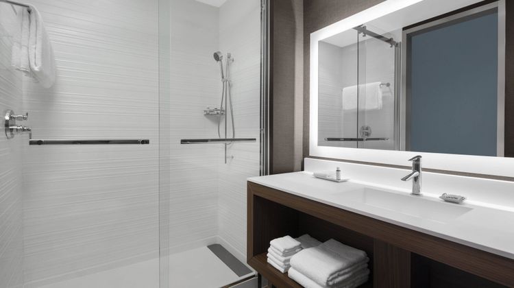 AC Hotel Columbus Downtown Room