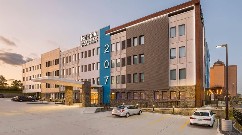 <b>Fairfield Inn & Stes Des Moines Downtown Exterior</b>. Images powered by <a href="https://www.leonardoworldwide.com/" title="Leonardo Worldwide" target="_blank">Leonardo</a>.