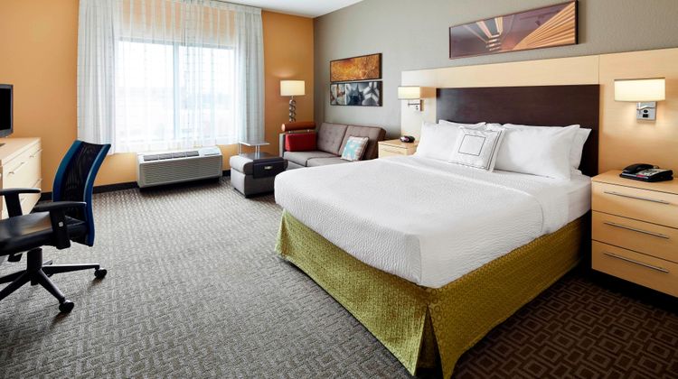 TownePlace Suites Harrisburg Hershey Suite