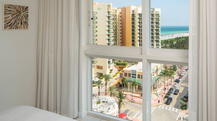 Royal Palm, a Tribute Portfolio Resort Suite