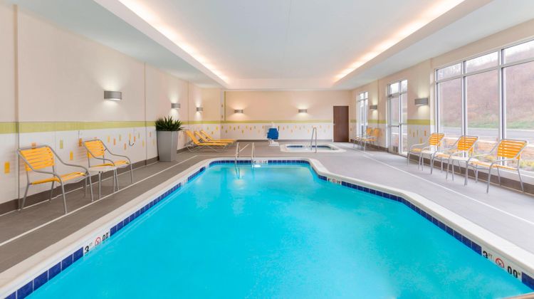Fairfield Inn & Suites PIT Airport Recreation