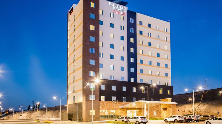 Fairfield Inn & Suites Queretaro Exterior