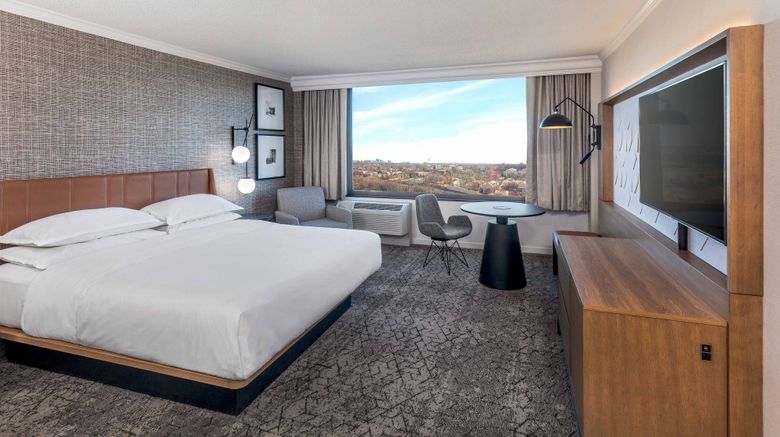 <b>Sheraton Pentagon City Hotel Room</b>. Images powered by <a href="https://www.leonardoworldwide.com/" title="Leonardo Worldwide" target="_blank">Leonardo</a>.