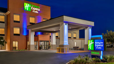 Holiday Inn Hotel & Suites