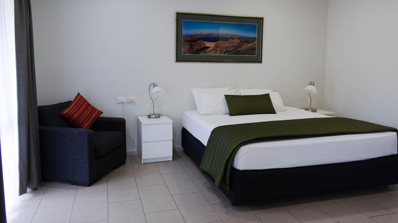 <b>Lakeside Resort Room</b>. Images powered by <a href="https://www.leonardoworldwide.com/" title="Leonardo Worldwide" target="_blank">Leonardo</a>.