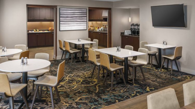 Residence Inn Burlington Colchester Restaurant