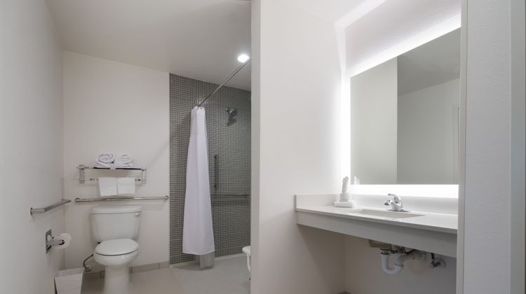 SpringHill Suites Dallas NW Highway Room