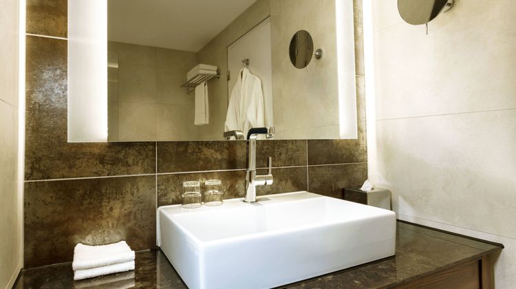 Sheraton Essen Hotel Room
