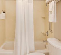 SpringHill Suites Newark Liberty Airport Room