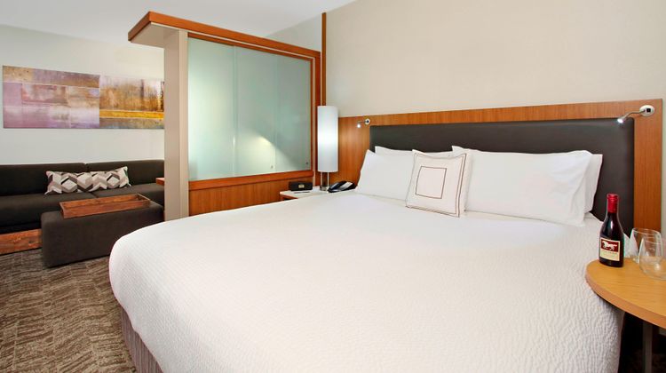 SpringHill Suites Madera Suite