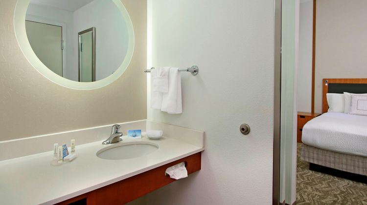 SpringHill Suites Madera Room
