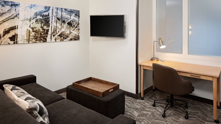 SpringHill Suites Green Bay Suite