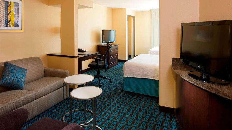 <b>Fairfield Inn & Suites Houston IAH Suite</b>. Images powered by <a href="https://www.leonardoworldwide.com/" title="Leonardo Worldwide" target="_blank">Leonardo</a>.