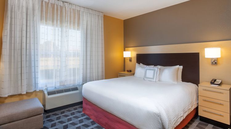 TownePlace Suites Huntsville Suite
