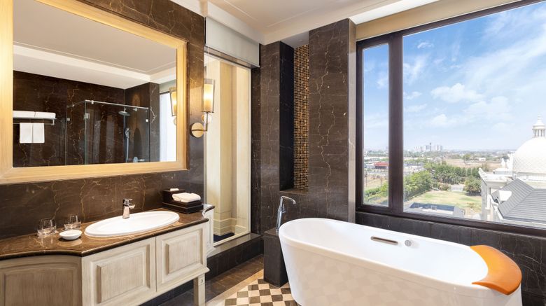 <b>Sheraton Grand Palace Indore Room</b>. Images powered by <a href="https://www.leonardoworldwide.com/" title="Leonardo Worldwide" target="_blank">Leonardo</a>.