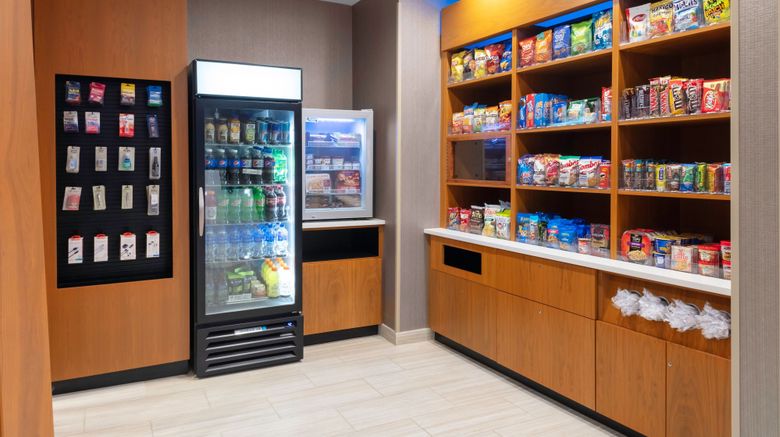 <b>SpringHill Suites Kansas City Airport Lobby</b>. Images powered by <a href="https://www.leonardoworldwide.com/" title="Leonardo Worldwide" target="_blank">Leonardo</a>.
