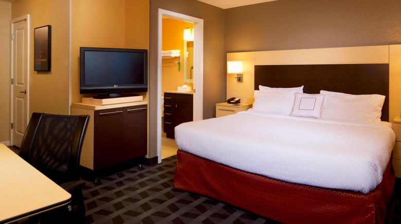 <b>TownePlace Suites Jacksonville Suite</b>. Images powered by <a href="https://www.leonardoworldwide.com/" title="Leonardo Worldwide" target="_blank">Leonardo</a>.
