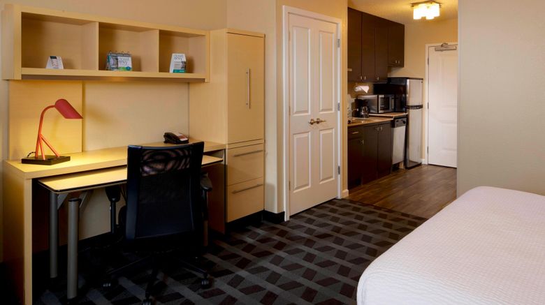 <b>TownePlace Suites Jacksonville Suite</b>. Images powered by <a href="https://www.leonardoworldwide.com/" title="Leonardo Worldwide" target="_blank">Leonardo</a>.