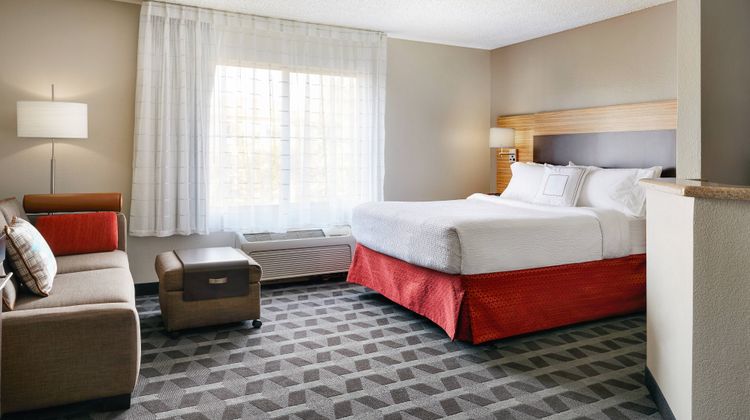 TownePlace Suites at Arizona Mills Mall Suite