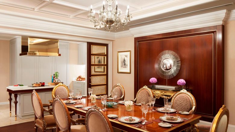 <b>The Ritz-Carlton Pune Suite</b>. Images powered by <a href="https://www.leonardoworldwide.com/" title="Leonardo Worldwide" target="_blank">Leonardo</a>.