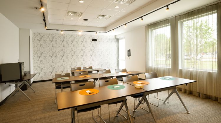 aloft Austin Airport Meeting