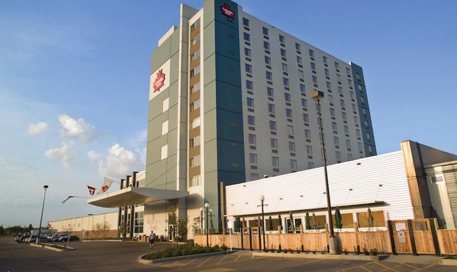 Canad Inns Destination Centre Brandon Exterior