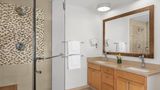 <b>Marriott's Monarch at Sea Pines Room</b>. Images powered by <a href="https://www.leonardoworldwide.com/" title="Leonardo Worldwide" target="_blank">Leonardo</a>.