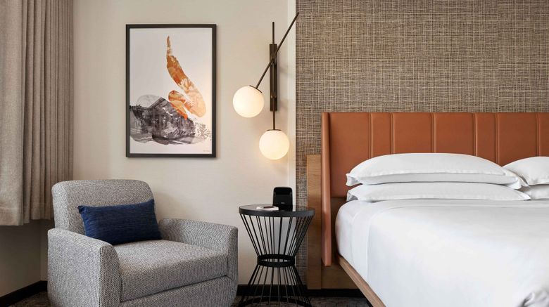 <b>Sheraton Reston Hotel Room</b>. Images powered by <a href="https://www.leonardoworldwide.com/" title="Leonardo Worldwide" target="_blank">Leonardo</a>.