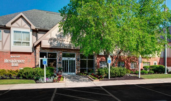 Residence Inn Cleveland Independence Exterior