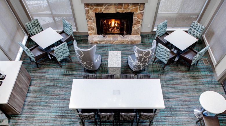 <b>Residence Inn Cleveland Independence Lobby</b>. Images powered by <a href="https://www.leonardoworldwide.com/" title="Leonardo Worldwide" target="_blank">Leonardo</a>.
