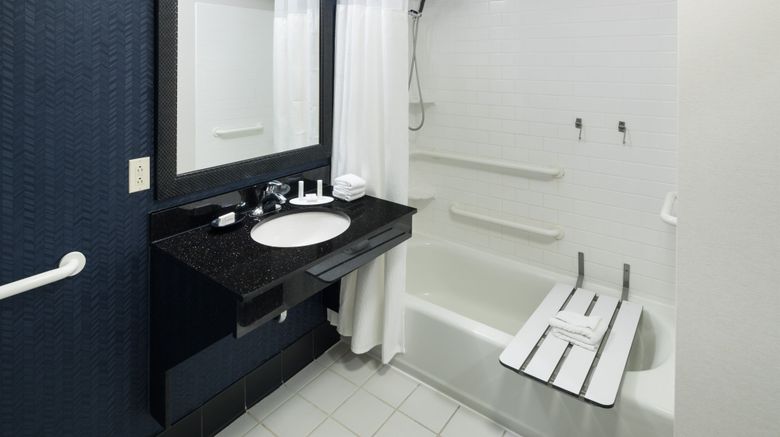 <b>Fairfield Inn/Suites Orlando at SeaWorld Room</b>. Images powered by <a href="https://www.leonardoworldwide.com/" title="Leonardo Worldwide" target="_blank">Leonardo</a>.