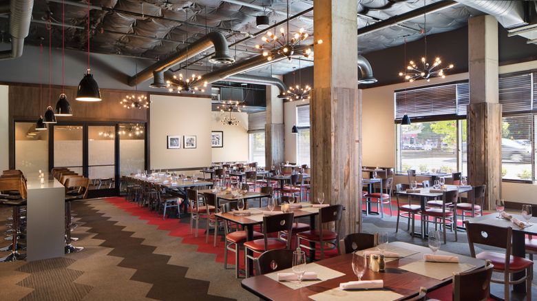 <b>Four Points Seattle Airport South Restaurant</b>. Images powered by <a href="https://www.leonardoworldwide.com/" title="Leonardo Worldwide" target="_blank">Leonardo</a>.