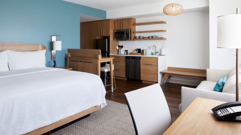 <b>Element Irvine Suite</b>. Images powered by <a href="https://www.leonardoworldwide.com/" title="Leonardo Worldwide" target="_blank">Leonardo</a>.