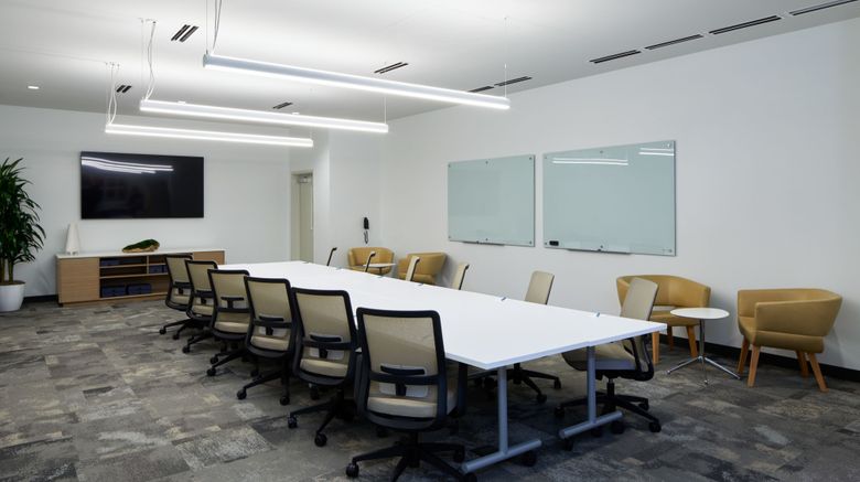 <b>Element Irvine Meeting</b>. Images powered by <a href="https://www.leonardoworldwide.com/" title="Leonardo Worldwide" target="_blank">Leonardo</a>.