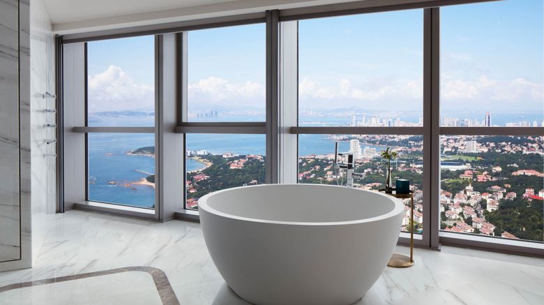 <b>The St. Regis Qingdao Room</b>. Images powered by <a href="https://www.leonardoworldwide.com/" title="Leonardo Worldwide" target="_blank">Leonardo</a>.