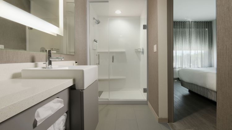 SpringHill Suites Lindale Room
