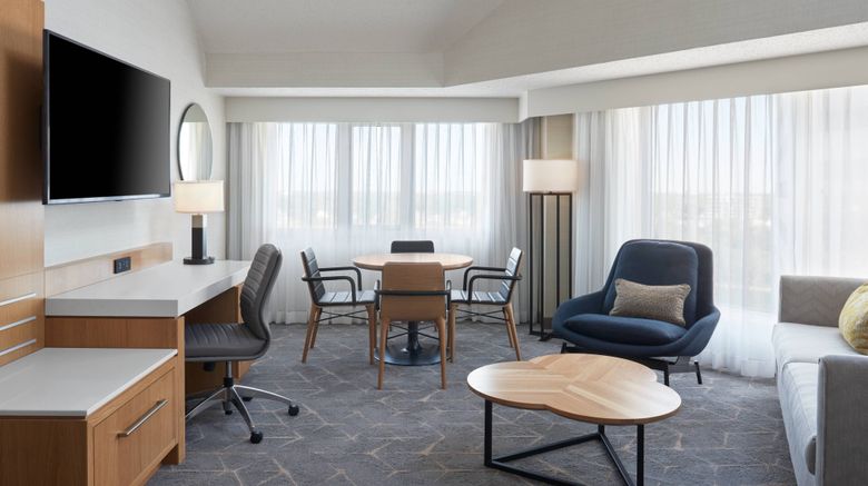<b>Delta Hotels Saskatoon Downtown Suite</b>. Images powered by <a href="https://www.leonardoworldwide.com/" title="Leonardo Worldwide" target="_blank">Leonardo</a>.