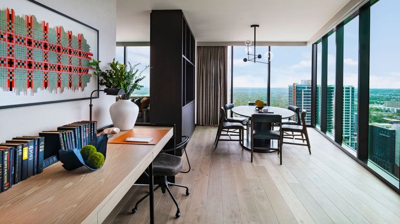 <b>Austin Marriott Downtown Suite</b>. Images powered by <a href="https://www.leonardoworldwide.com/" title="Leonardo Worldwide" target="_blank">Leonardo</a>.