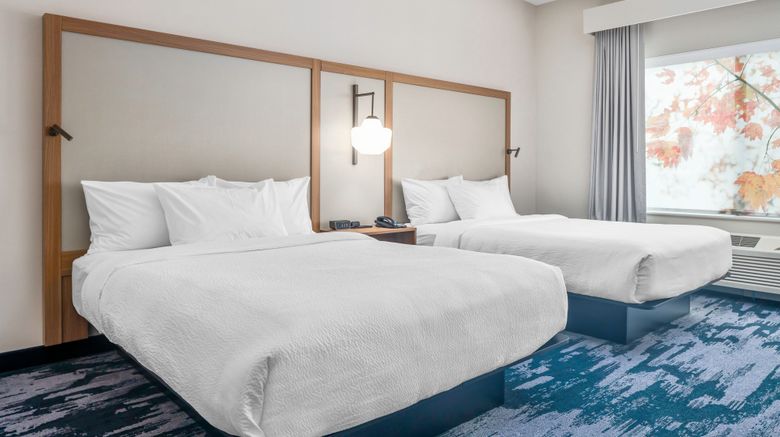 <b>Fairfield Inn & Suites Kansas City North Room</b>. Images powered by <a href="https://www.leonardoworldwide.com/" title="Leonardo Worldwide" target="_blank">Leonardo</a>.