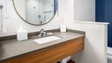 Fairfield Inn & Suites Kansas City North Room