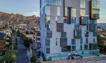 Atix Hotel