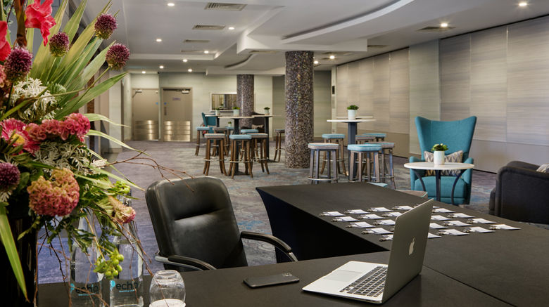 <b>Crowne Plaza Dublin-Blanchardstown Restaurant</b>. Images powered by <a href="https://www.leonardoworldwide.com/" title="Leonardo Worldwide" target="_blank">Leonardo</a>.
