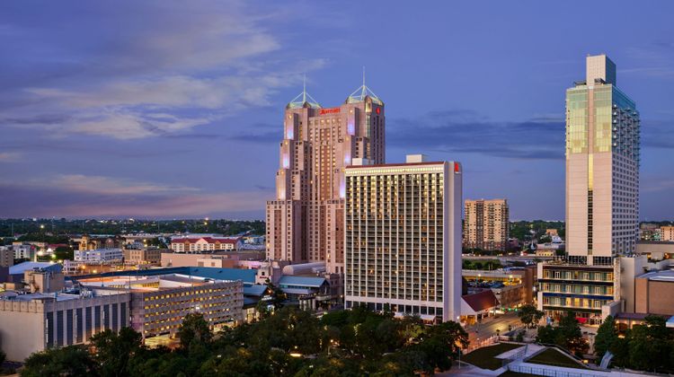 San Antonio Marriott Riverwalk Exterior